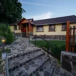 Tokaj Zlatá Putňa - Restaurant&pension 4* Vinicky
