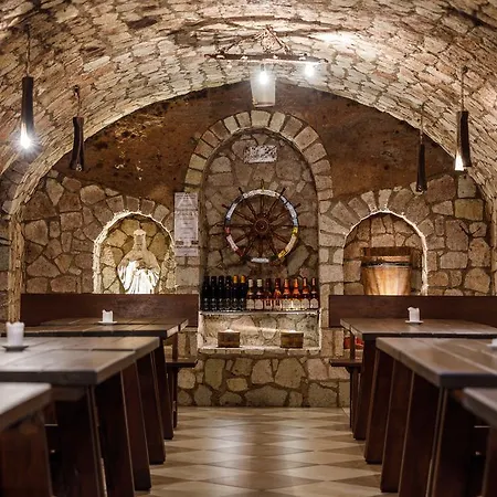Tokaj Zlata Putna - Restaurant & Gasthuis 4*