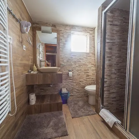 Tokaj Zlata Putna - Restaurant & 4* Vinicky